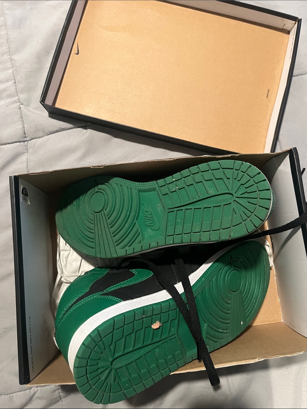 Nike Air Jordan 1 High “Pine Green” Size Youth 6.5/Women’s 8 - Picture 4 of 7